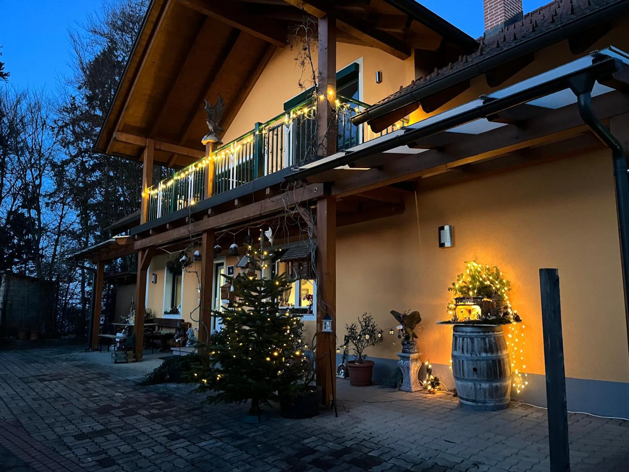 شقة Gaestehaus Schmid Sankt Johann im Saggautal المظهر الخارجي الصورة